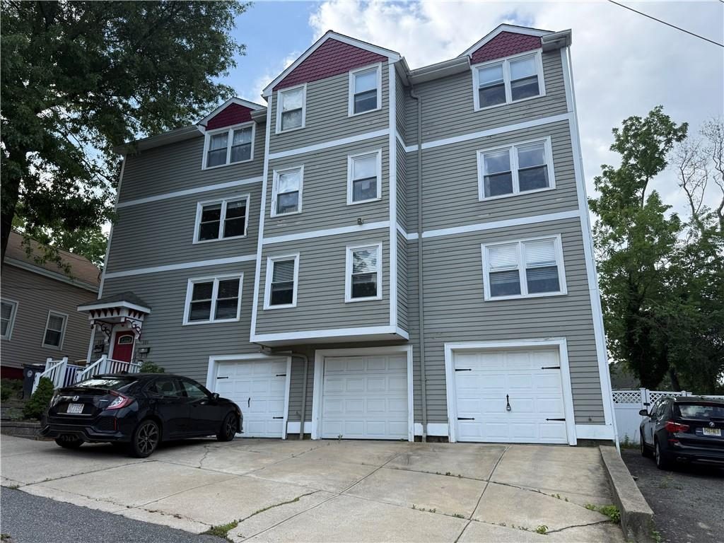 101 Grand View St Unit#3, Providence, RI 02906 photo 1